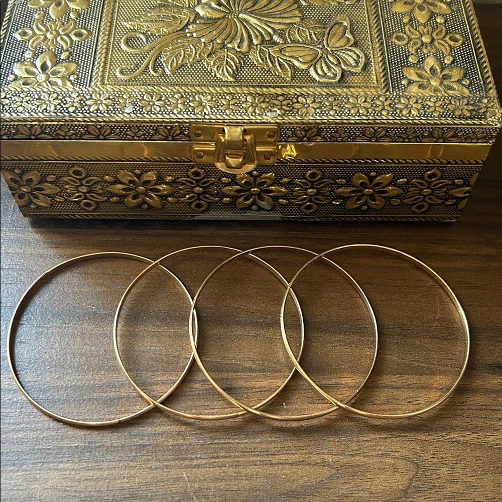FREE Elegant Gold Bangles Set